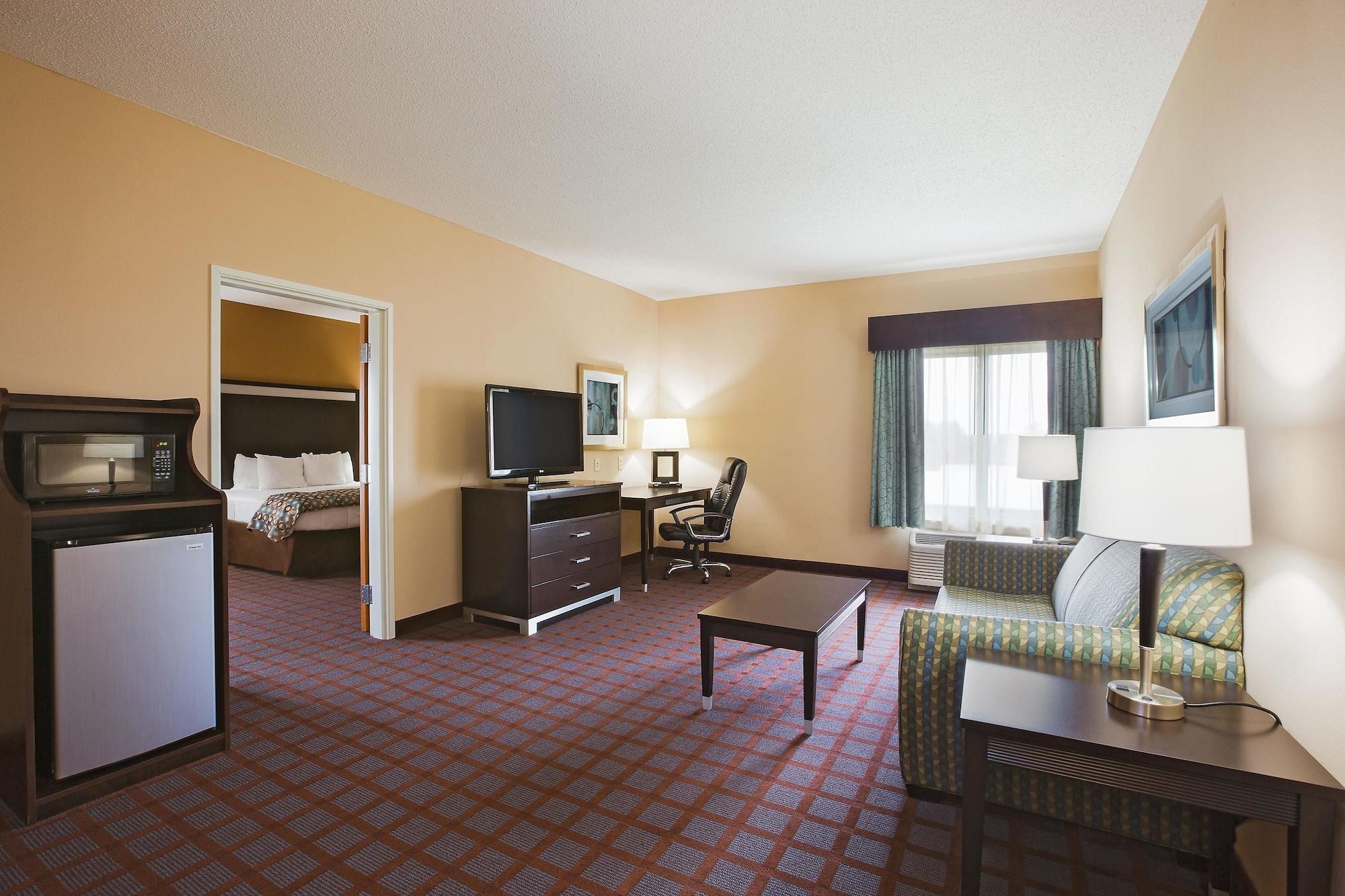 La Quinta By Wyndham Indianapolis Airport Plainfield Hotel Exterior photo