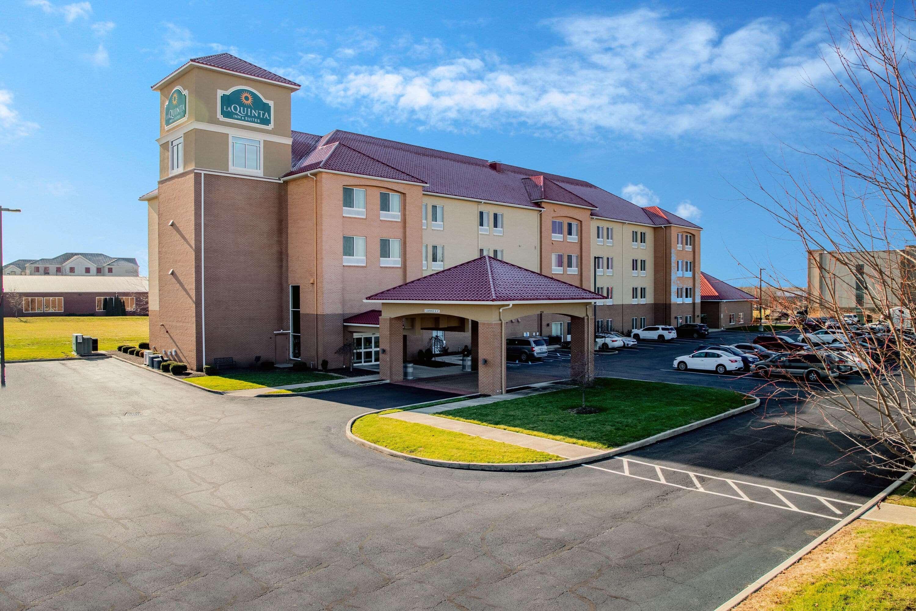 La Quinta By Wyndham Indianapolis Airport Plainfield Hotel Exterior photo